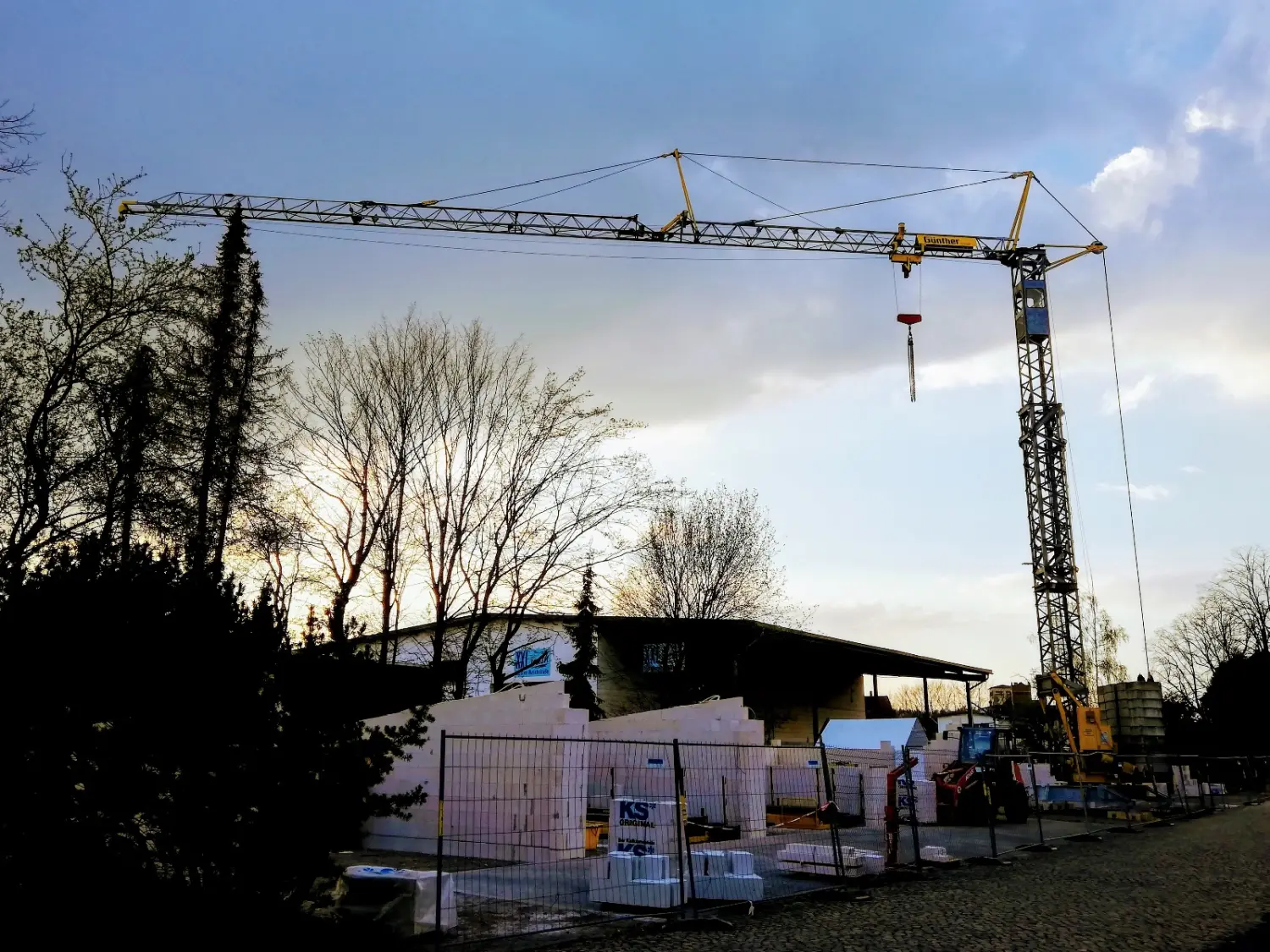 Günther - Hochbaumaschinen Hubtechnik